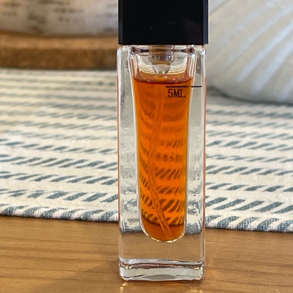 Montale Mukhallat - Picture 3 of 3